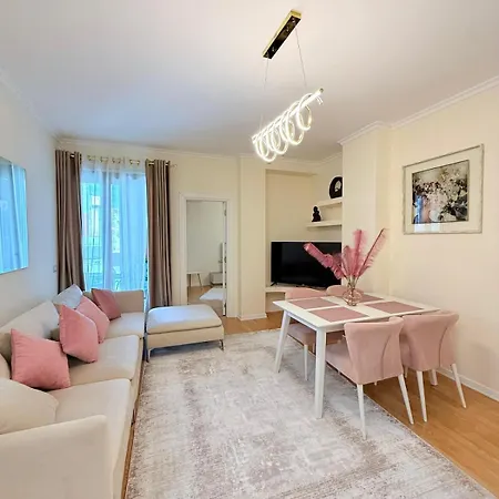 Entire Unit In Tirana, Albania 公寓 *